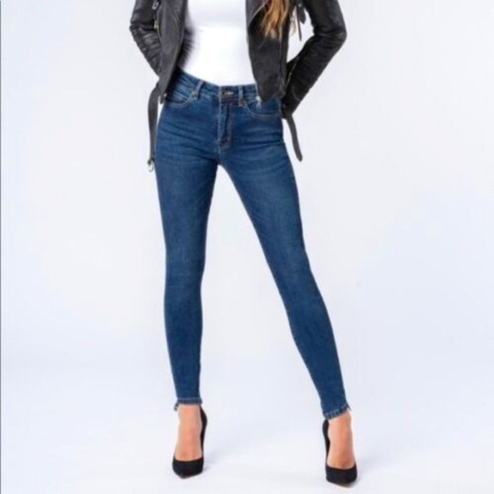 PARASUCO High Rise Slim Fit Jeans.